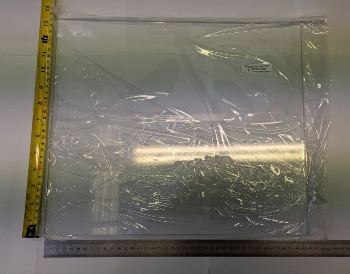 FRONT GLASS